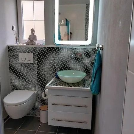 Modernes Haus Im Landhausstyle In Zons Lejlighed Dormagen