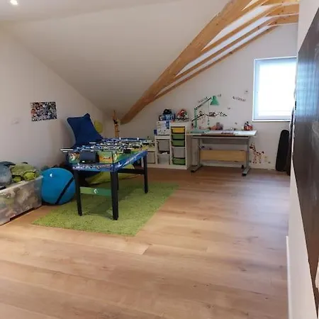 Lejlighed Modernes Haus Im Landhausstyle In Zons Dormagen