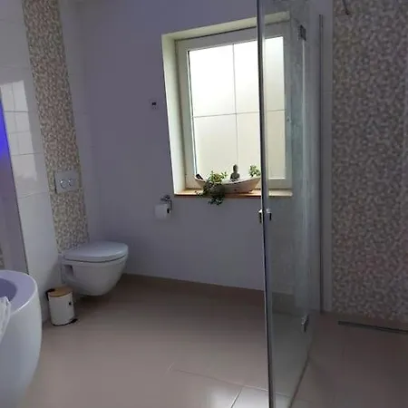 Lejlighed Modernes Haus Im Landhausstyle In Zons *